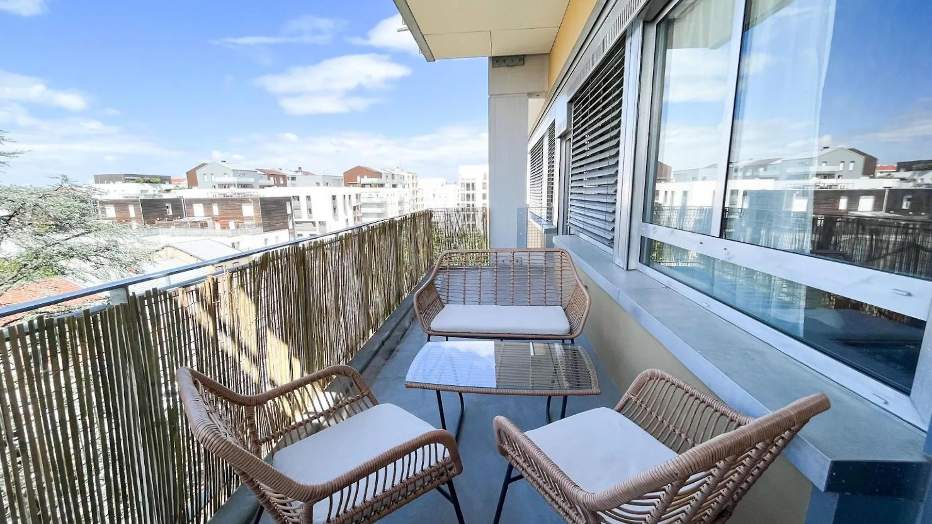 Suite Helena Villeurbanne France
